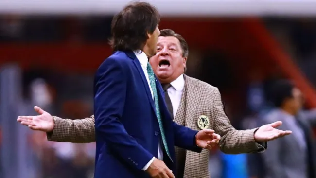 Piojo reclamara durante partido ante Santos