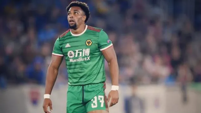 Adama Traoré, durante un juego del Wolverhampton