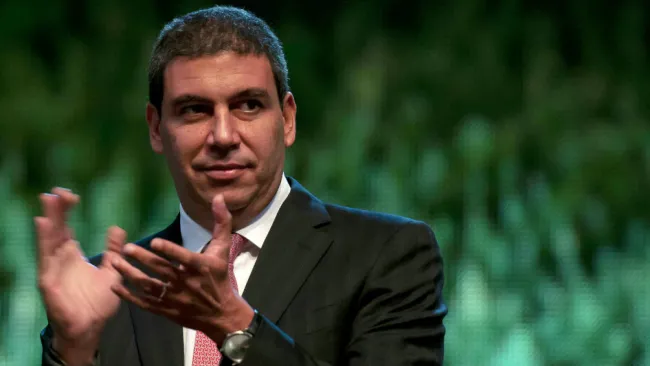 Arturo Elías Ayub en evento comercial