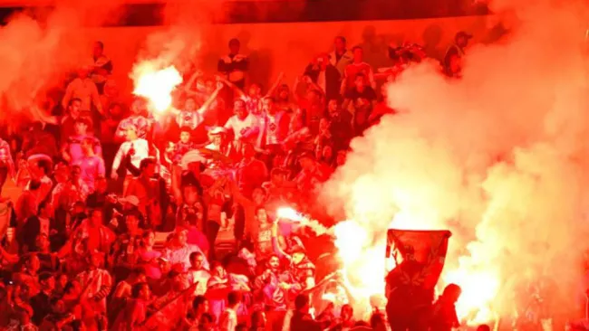 Aficionados en un juego de la liga marroquí 