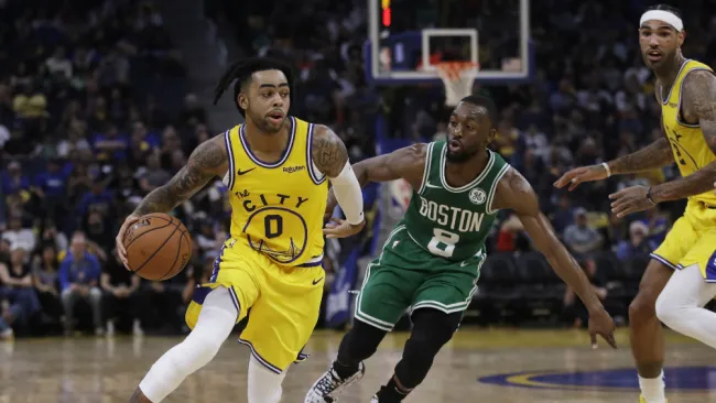 D'Angello Russell durante el juego entre Warriors y Celtics