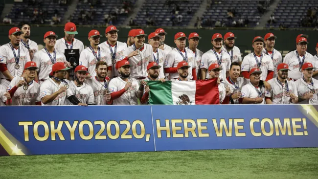 Selección Mexicana de beisbol tras conseguir su boleto a Tokio 2020