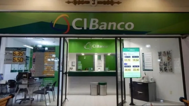 La entrada a una sucursal de CIBanco 