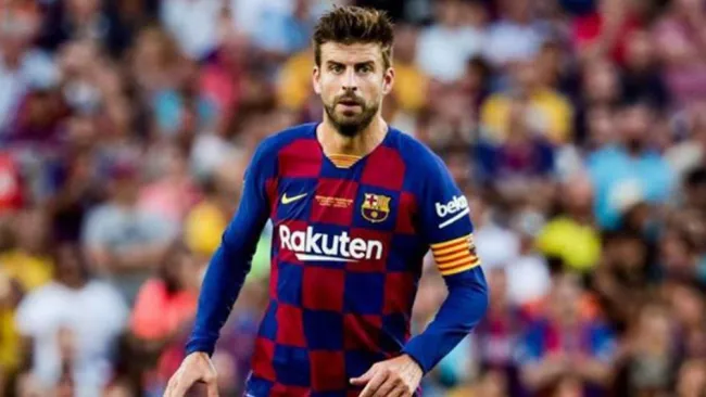 Piqué, en un juego con el Barcelona