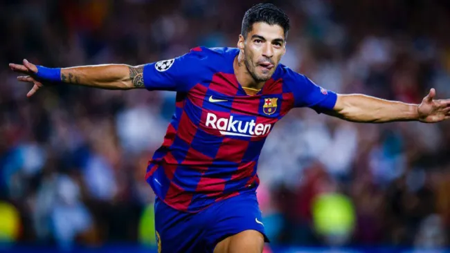 Luis Suárez celebra una anotación con el Barcelona 