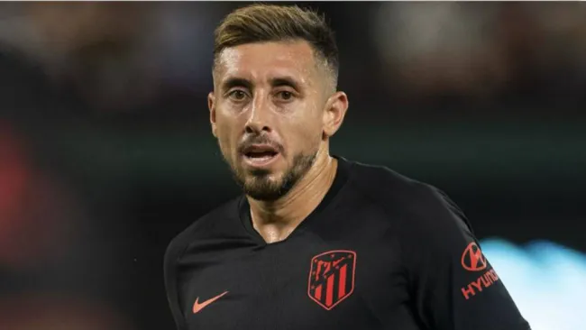 Héctor Herrera durante un partido con el Atleti