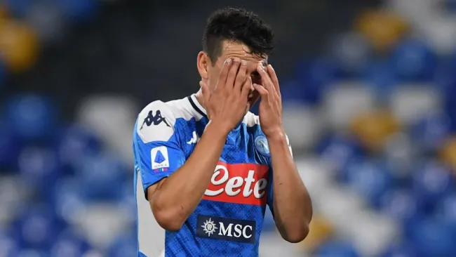 Lozano, en lamento durante partido del Napoli