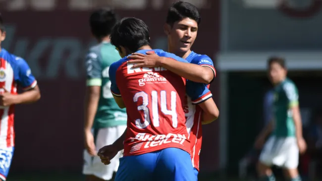 Gael García Bernal festeja su anotación contra León