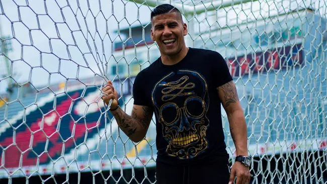 Carlos Salcido, en el Estadio Luis 'Pirata' Fuente