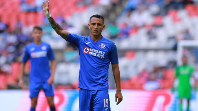 Yoshimar Yotún, centrocampista de Cruz Azul