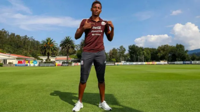 Joao Maleck posa para la lente RÉCORD 