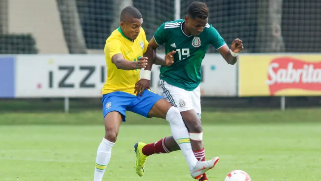 Joao Maleck durante un juego de Selecciones Menores