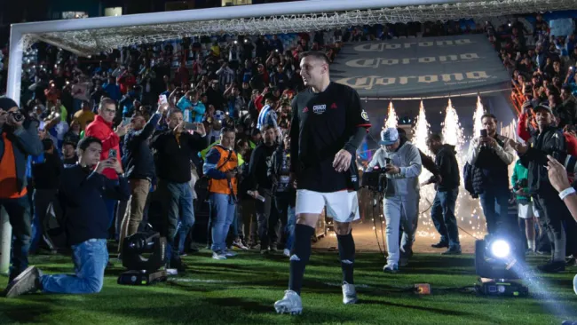 Christian Giménez en su partido de despedida