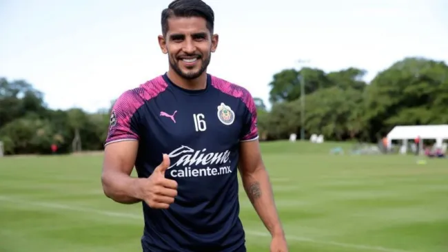 Miguel Ponce motivado durante la pretemporada de Chivas