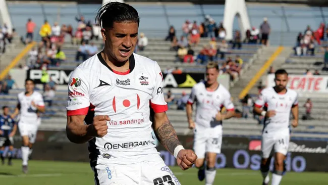  Michaell Chirinos jugando con Lobos BUAP