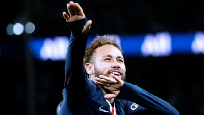 Neymar, en celebración contra el Amiens