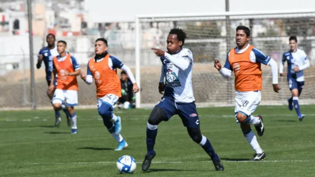Acción en el Pachuca 4-1 Puebla