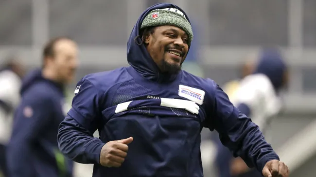 Marshawn Lynch, en un calentamiento