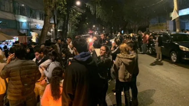 Pánico en la Ciudad de México por la alerta sísmica