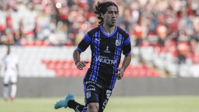 Matías Britos durante un partido con Gallos Blancos