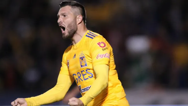 Gignac celebra gol en el Volcán