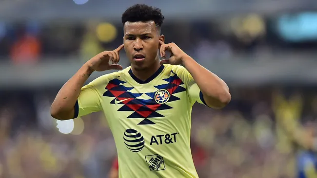 Roger se quedaría en la banca mañana ante Tigres