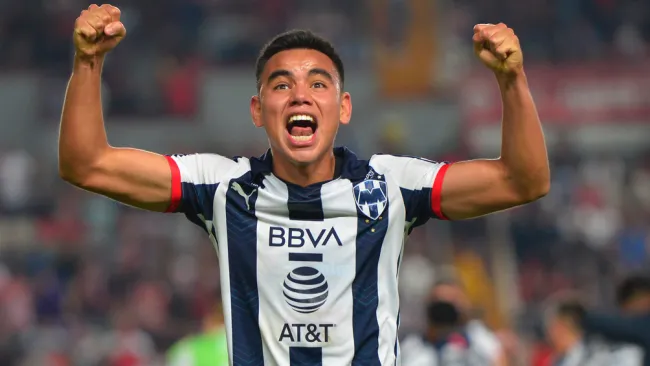 Carlos Rodríguez celebra un gol con Rayados