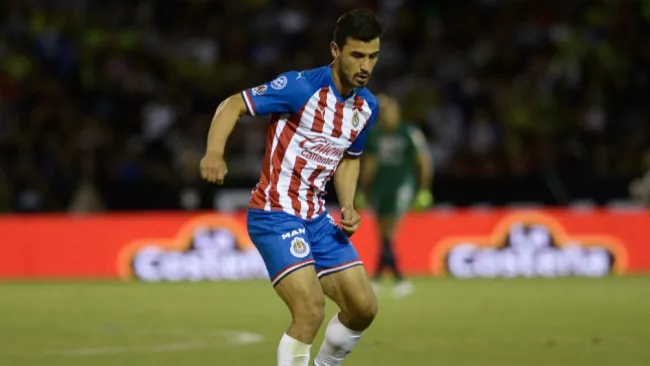 Alanís en partido con Chivas