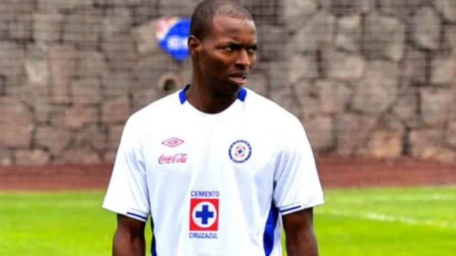 Wason Rentería en un entrenamiento de Cruz Azul