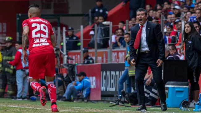 José Manuel de la Torre durante el partido entre Toluca y Cruz Azul