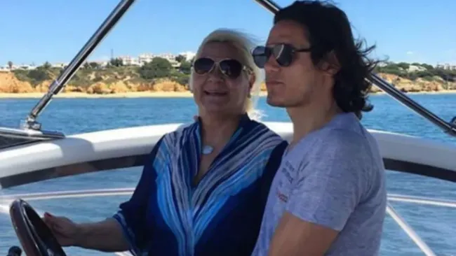 Berta Gómez y Edinson Cavani 