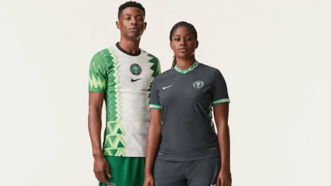 Nigeria dio a conocer la nueva playera de su selección de futbol