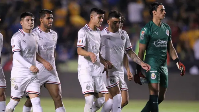 Jugadores de Chivas se lamentan tras derrota contra Tigres
