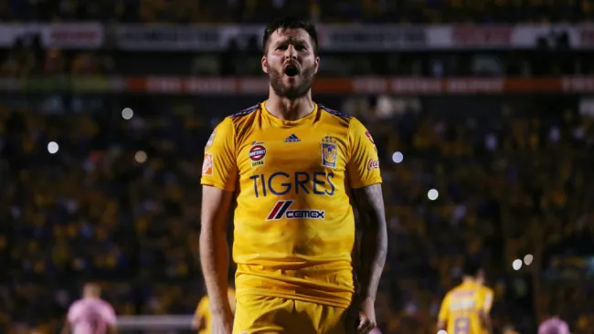 Gignac en un partido de Tigres