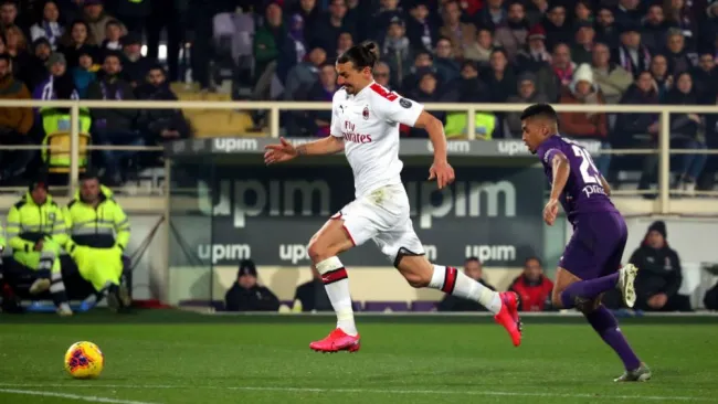 Zlatan Ibrahimovic con marca de Dalbert