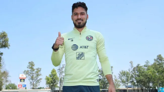 Bruno Valdez posa en las instalaciones de Coapa