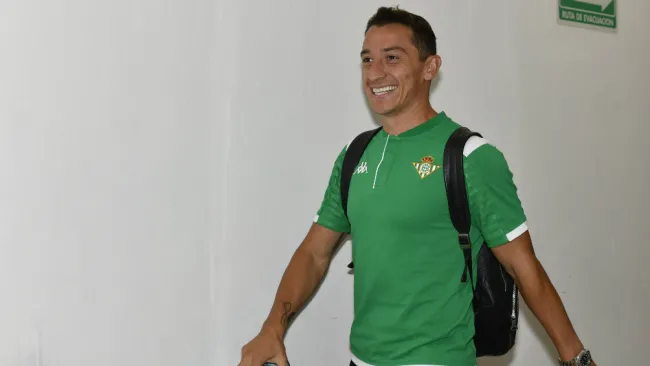 Andrés Guardado se unió a la donación de peluches para niños de Jalisco