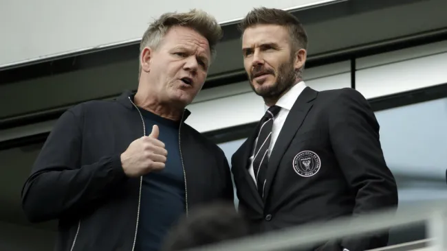 Beckham presenciando el partido del Inter Miami