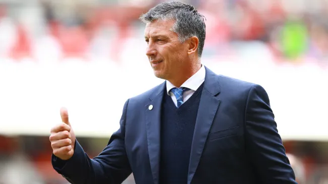 Robert Dante Siboldi durante un partido con Cruz Azul