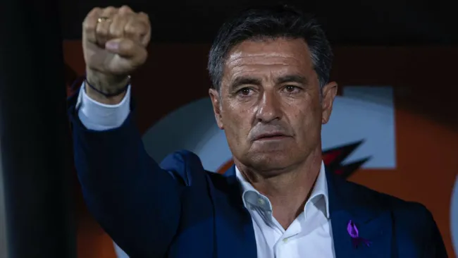 Míchel González en el Estadio Universitario