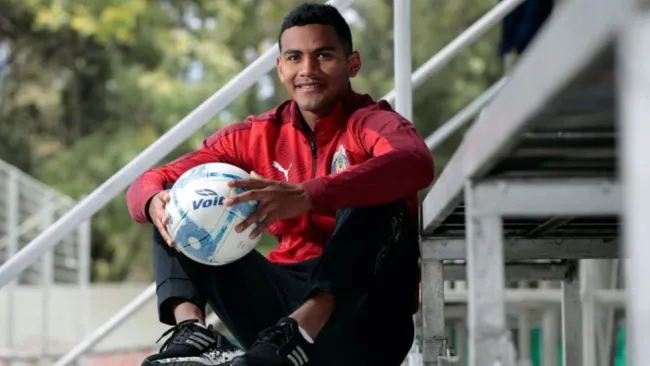 'Tiba' Sepúlveda posa para la cámara de RÉCORD