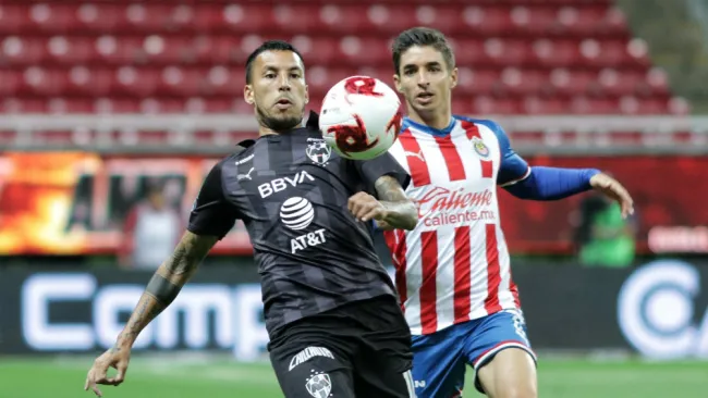 Chivas empató ante Rayados en el Akron