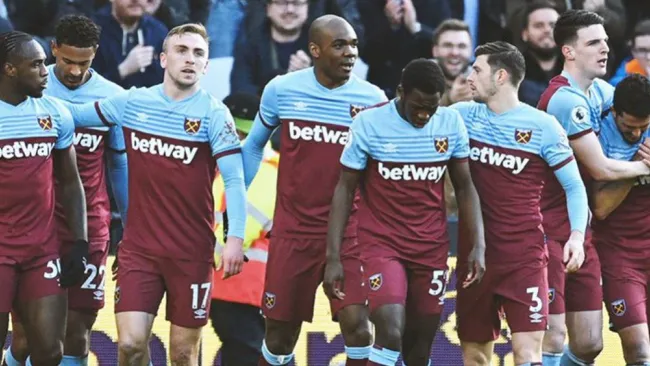 Elementos del West Ham en un partido
