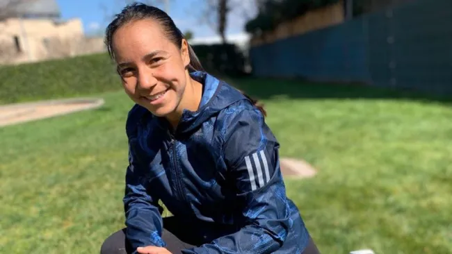 Charlyn Corral previo a entrenar en su hogar