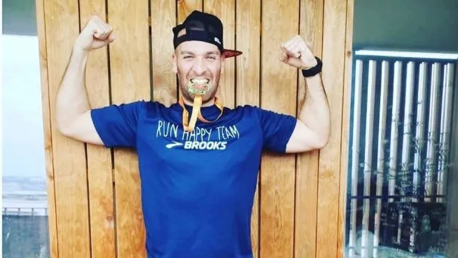 Elisha Nochomovitz, tras recorrido