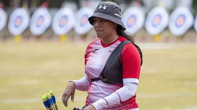 Alejandra Valencia en un evento de Tiro con Arco 
