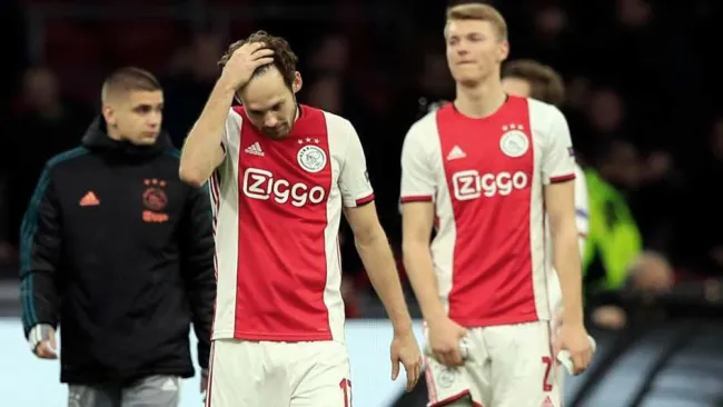 Jugadores del Ajax tras una derrota del club