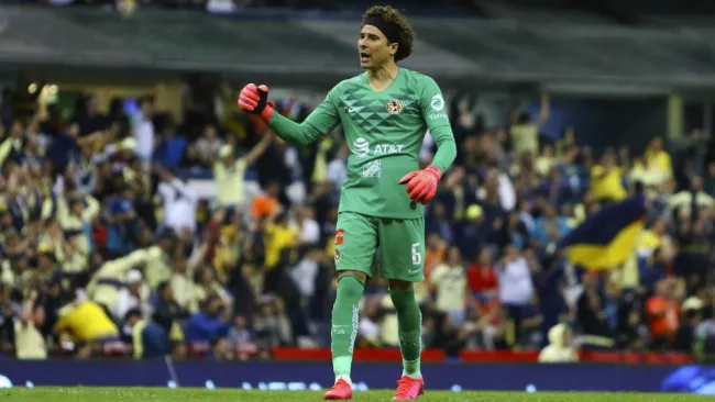 Ochoa, en un partido del América