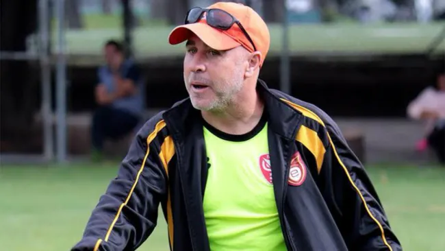 Pony Ruiz previo a un partido