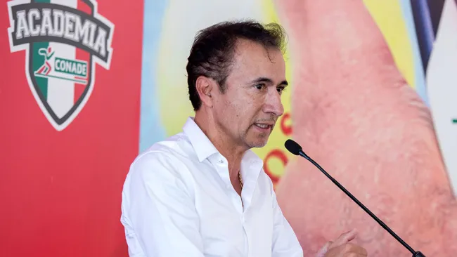  José Antonio Flores en la presentación de un evento de Copa Davis